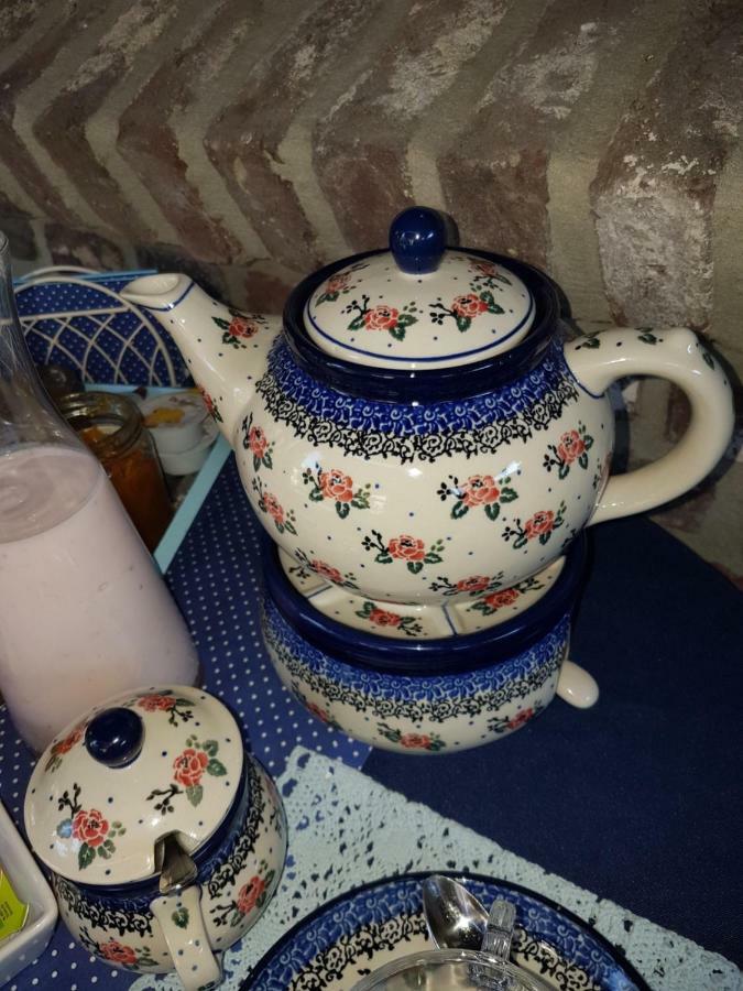 Bed And Breakfast Piekoo Belloo Weert Eksteriør billede